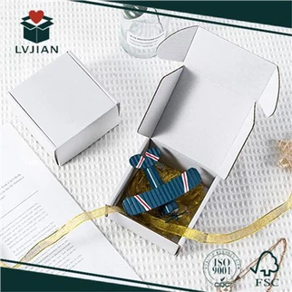 جعبه کاغذ راه راه برای ذخیره سازی